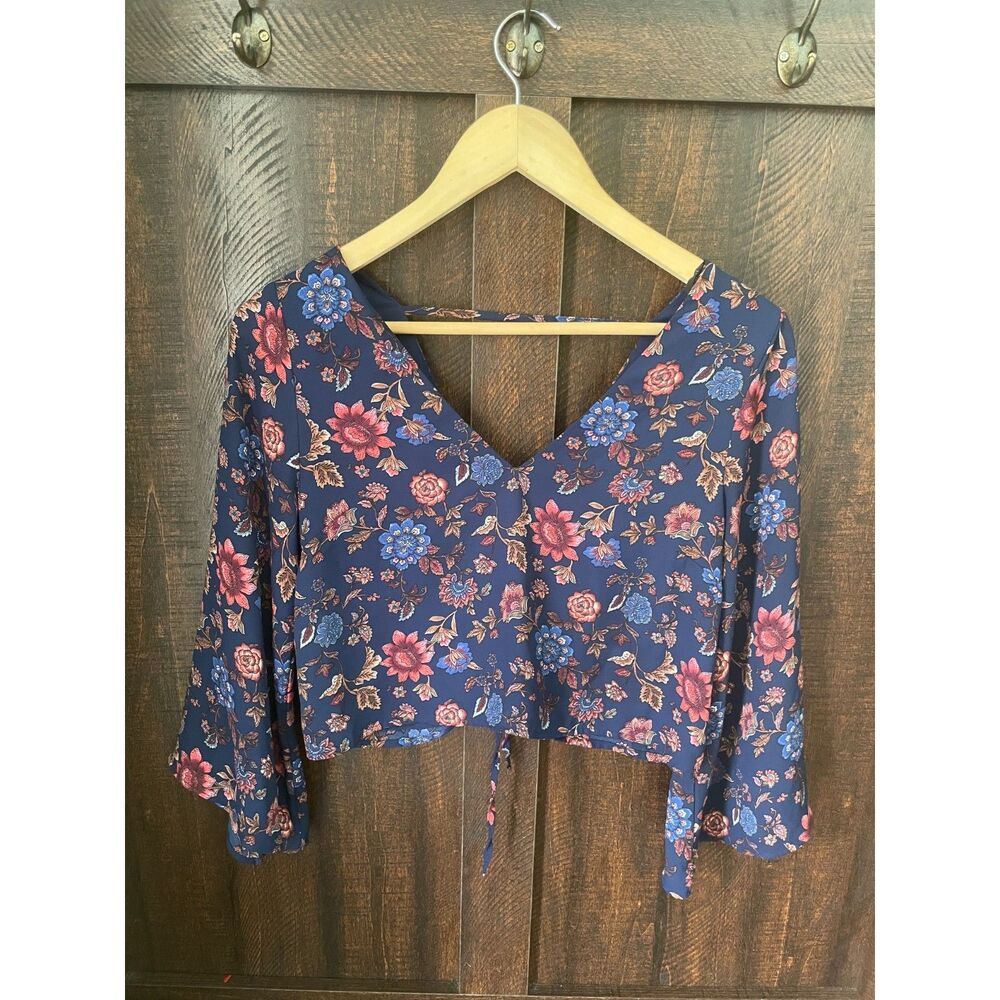 Forever 21 Floral Crop Top Small Navy Lace Up Long Sleeve Cottagecore Blouse
